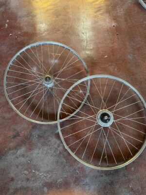 Ruedas Inglesas 26 x 1 1/4 Con cambios y Dinohub Sturmey Archer